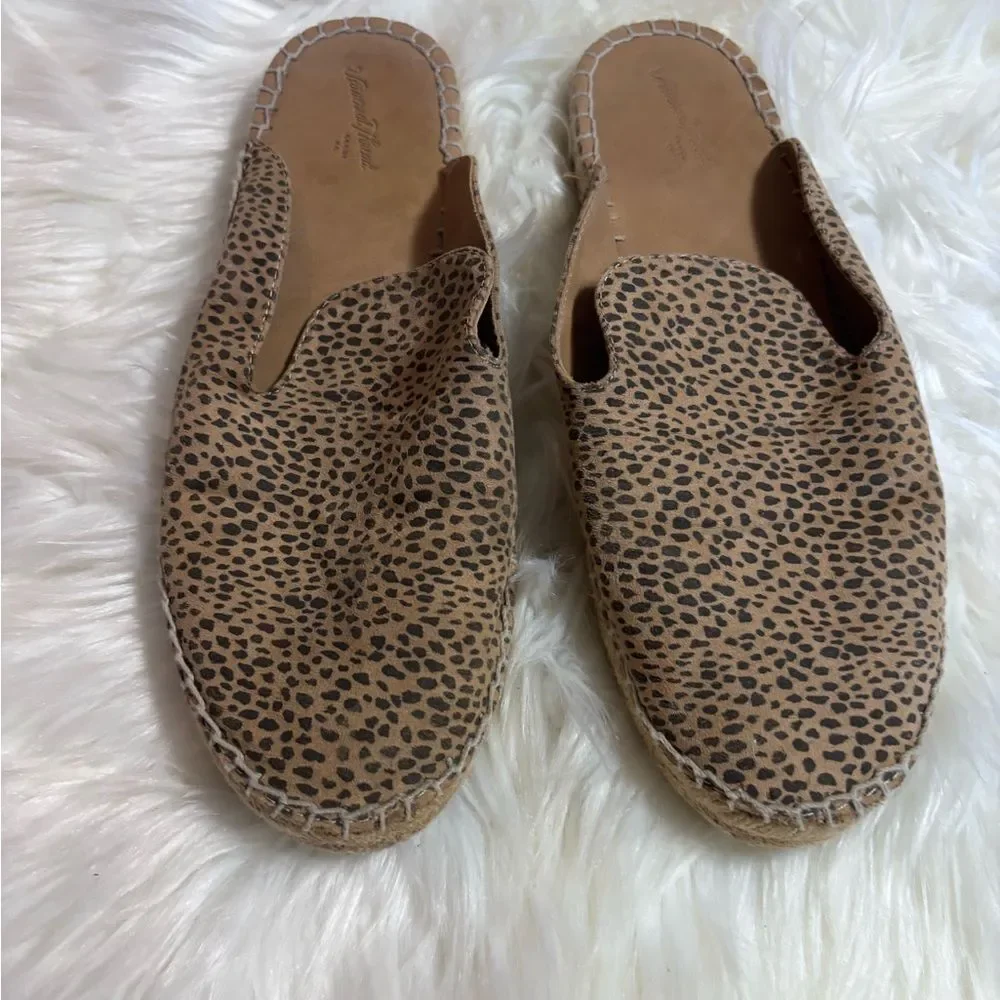 Universal Thread Leopard Print Espadrille Mule in Tan and Black